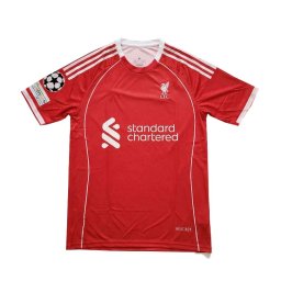 Liverpool FC домакинска тениска
