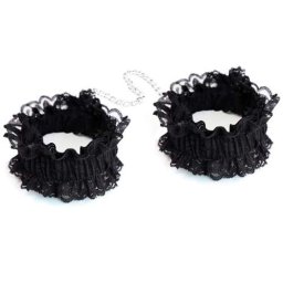 Дантелени белзници с метална верижка "LACE WRIST BLACK"