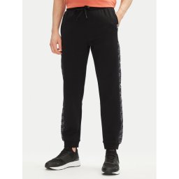 EA7 Emporio Armani Долнище анцуг 7M000216 AF12660 UC001 Черен Regular Fit