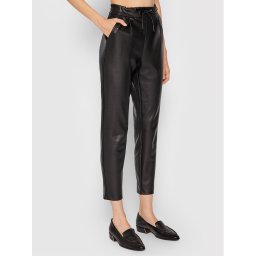 Vero Moda Панталони от имитация на кожа Eva 10205737 Черен Relaxed Fit