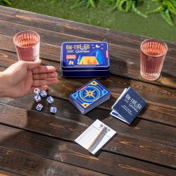 Комплект с игри в метална кутия Camping Games