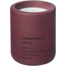 BLOMUS Ароматна свещ FRAGA размер L - аромат Cinnamon & Apple - цвят Port