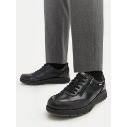 Pikolinos Обувки M1W-6262C2 Черен