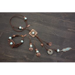 Комплект - дамско колие, гривна и обеци