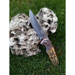 Джобен нож с пружина