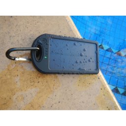 Водоустойчива външна мобилна акумулаторна батерия със Соларен панел Power Bank 10000 mah