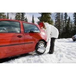 Автомобилна лопата Fiskars SnowLight 71.5 см