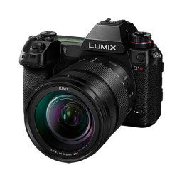 Panasonic Lumix DC-S1R Body, 47.3MP + Panasonic SR 24-105 f/4