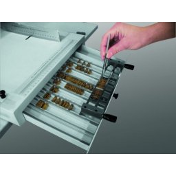 5.5 мм. Цифри и знаци Латиница OPUS / 70 бр.