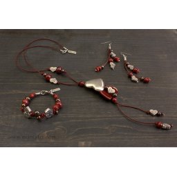 Комплект Сърца - дамско колие, гривна и обеци