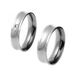 Aliança em aço inox confort côncava 6mm lisa / Aliança em aço inox confort côncava 6mm e pedra de zircônia de 2mm
