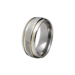 Aliança em aço inox anatômica 8mm c/ 2 filetes em ouro e 1 recartilho no centro