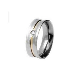 Aliança em aço inox confort côncava 6mm c/ 1 filete interrompido em ouro e pedra de zircônia de 2mm