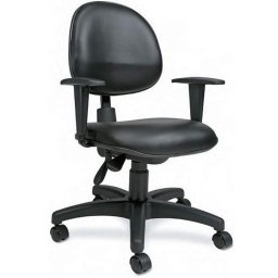 CADEIRA EXECUIVA GIRATORIA QUALIFLEX C/ APOIO BRAÇOS - PRETA