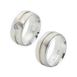 Aliança anatômica 8 mm com rebaixo lateral com fio de 1,20 em prata / Aliança anatômica 8 mm com fio central iterrompido de 1,20 mm e pedra de zircônia de 3 mm em prata