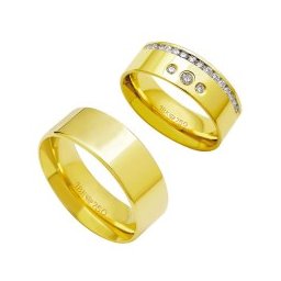 Aliança Anatômica Light de Ouro 18k 750 Largura 7.50mm Altura 1.80mm / Aliança Anatômica de Ouro 18k 750 com 17 Brilhantes de 2.25 Pontos Largura 7.50mm Altura 1.80mm