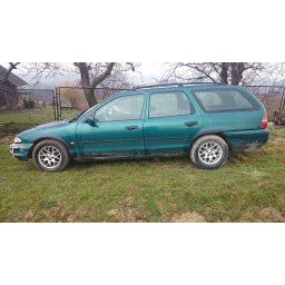 Plastové lemy blatníku Ford Mondeo 1993-1996 combi