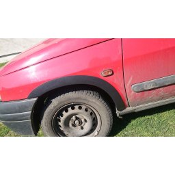 Plastové lemy blatníku Renault Clio 1991-1998 5dv.