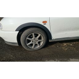 Plastové lemy blatníku Seat Ibiza 3dv.93-01
