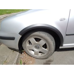 Plastové lemy blatníků VW Golf IV 3dv.1997-2003