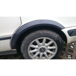 Plastové lemy blatníku Audi 80 B4 91-95