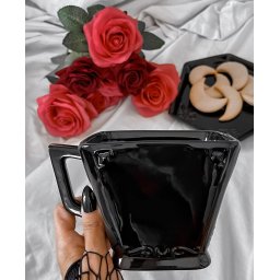 hrnek KILLSTAR - Kitsu - Black - KSRA006876