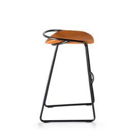 Designové barové židle Monk Barstool Low (výška sedáku 65 cm)