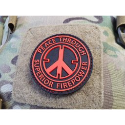 JACKETS TO GO nášivka PEACE THROUGH SUPERIOR FIREPOWER plast velcro ČERNÁ/ČERVENÁ