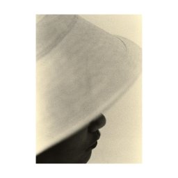 Paper Collective designové moderní obrazy Girl and Hat (70 x 100 cm)
