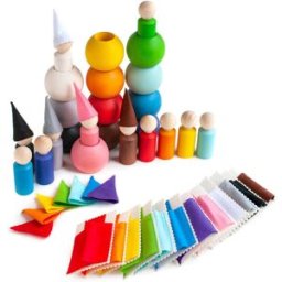 Ulanik Montessori dřevěná hračka "Small Peg Dolls with Hats, Beds and Balls