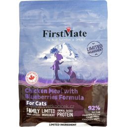 FirstMate Cat Chicken with Blueberries 454 g