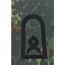 Bundeswehr nárameník BW HAUPTFELDWEBEL FLECKTARN / černé vyšití