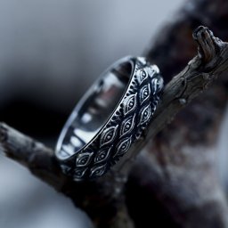 prsten Carved Eyes - SS8-1131R
