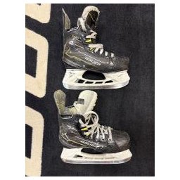 Hokejové brusle Bauer Supreme M40 JR - vel. 3.0EE - bazar Size 3.0 EE = EU 36.0 = 22.6cm