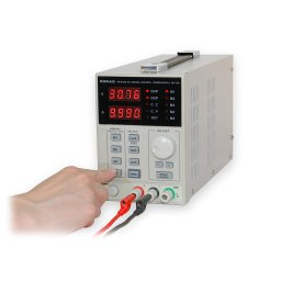 Digitálně řízený lineární laboratorní zdroj Korad KA3010D