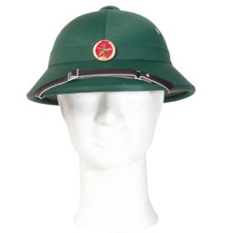 MIL-TEC helma VIETCONG TROPIC s odznakem ZELENÁ