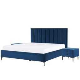 Bett mit 2 Nachttischen Blau Samtstoff Lattenrost 180x200 cm dekoratives Kopfteil mit vertikaler Versteppung Modern
