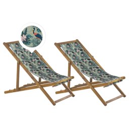 Liegestühle 2er Set aus hellem Akazienholz mit buntem Bezug zusammenklappbar Pelikanmuster Gartenausstattung Outdoor Gartenzubehör Modern