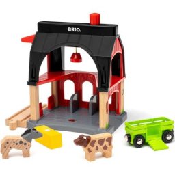 BRIO® Spielzeugeisenbahn-Gebäude Tierscheune mit Heuwaggon, FSC® - schützt Wald - weltweit