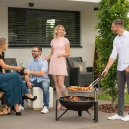 Feuerstelle mit Grillrost