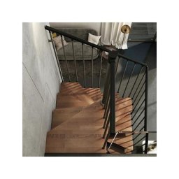 Spindeltreppe mit 16 stufenanzahl - Zu erreichend Höhe 3.28m à 3.84m - Durchmesser 120cm - Nussbaum