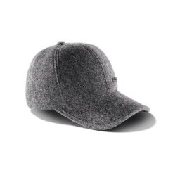 Cap mit Ohrenklappen