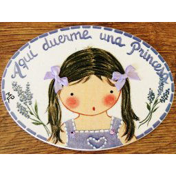 Placa para puerta niña vestido violeta