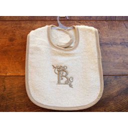 Babero bebé letra B