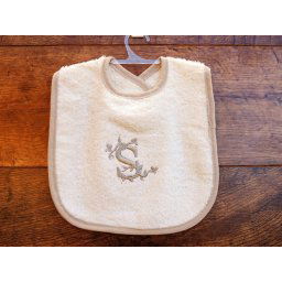 Babero bebé letra S