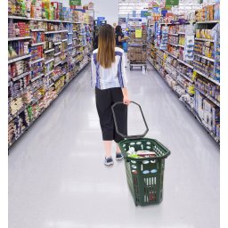 Cesta de compra con ruedas apilable