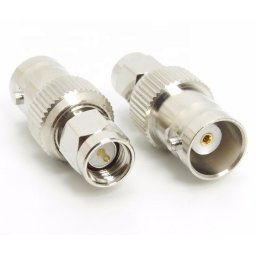 ADAPTADOR SMA MACHO A BNC HEMBRA