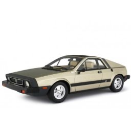 LANCIA Scorpion 1976 Gold - Laudoracing Escala 1:18 (LM134B)