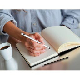 Boligrafo bic cristal renew cuerpo en aluminio mate tinta negro + 2 recambios en caja de carton