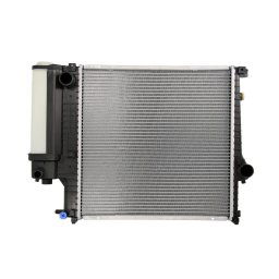 Radiador, refrigeración de motor NISSENS 60623A